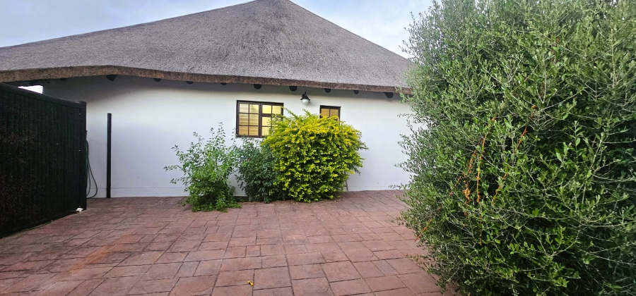 5 Bedroom Property for Sale in Myburgh Park Western Cape